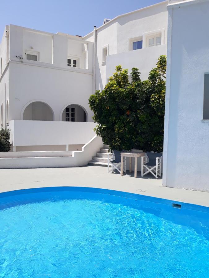 Aparthotel Three Harites Perissa  Exterior foto